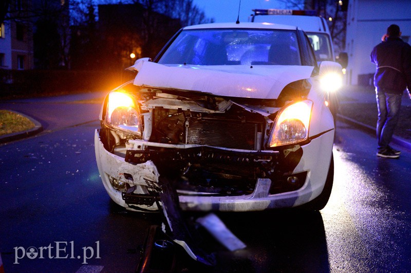 Elbląg Czołowe zderzenie na Wiejskiej