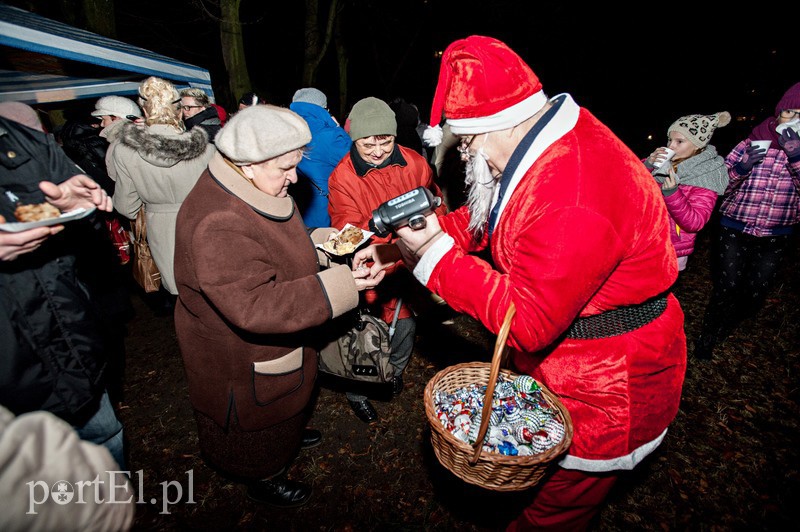 Mieszkańcy Zawady spotkali się przy wigilijnym stole zdjęcie nr 98505