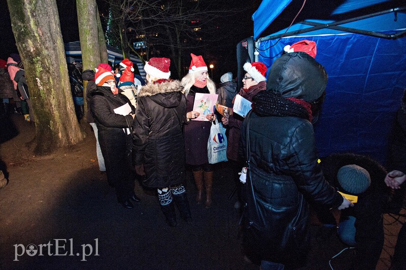 Mieszkańcy Zawady spotkali się przy wigilijnym stole zdjęcie nr 98503