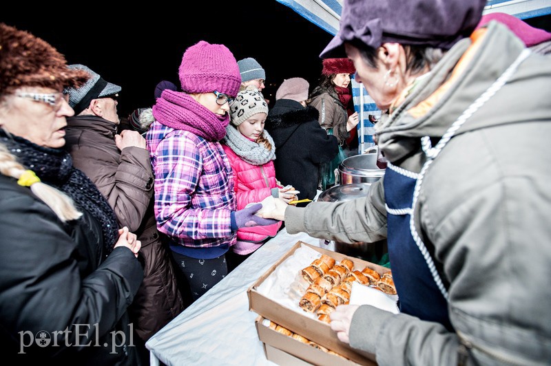 Mieszkańcy Zawady spotkali się przy wigilijnym stole zdjęcie nr 98501