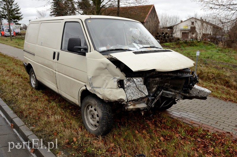 Kolejne zderzenie na skrzyżowaniu w Kazimierzowie zdjęcie nr 98717
