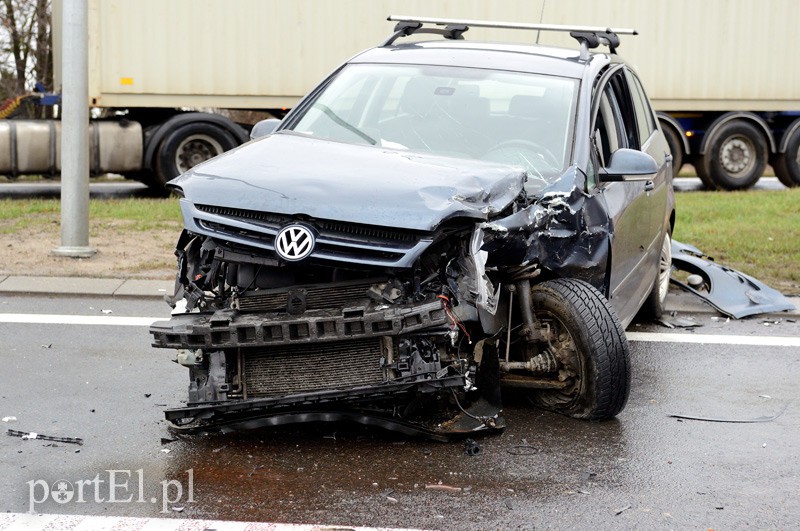 Kolejne zderzenie na skrzyżowaniu w Kazimierzowie zdjęcie nr 98713