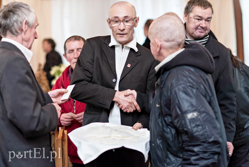 Chodzi o odrobinę człowieczeństwa zdjęcie nr 98791