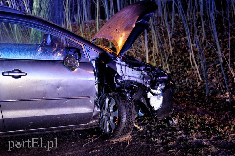 Wypadek w Dąbrowie: jedna osoba ranna zdjęcie nr 98939