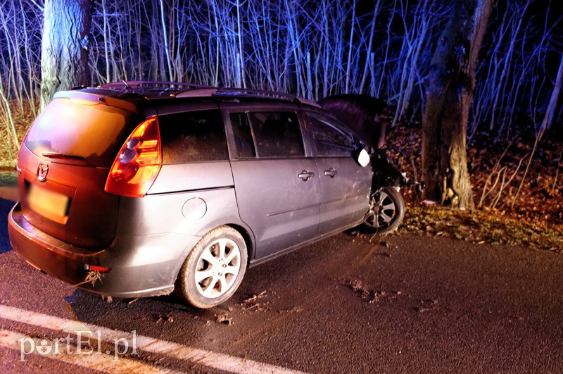 Wypadek w Dąbrowie: jedna osoba ranna zdjęcie nr 98938