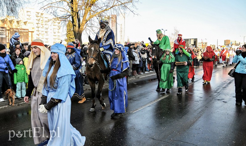 Trzej królowie przeszli ulicami Elbląga zdjęcie nr 99022