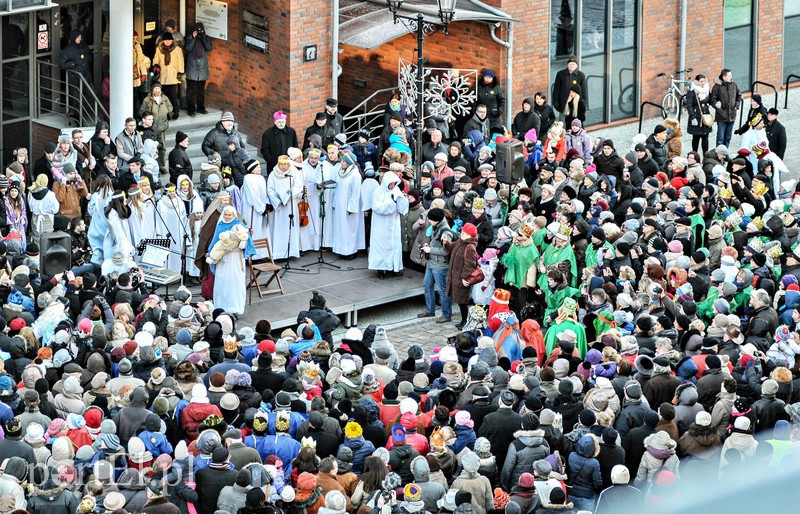 Trzej królowie przeszli ulicami Elbląga zdjęcie nr 99046