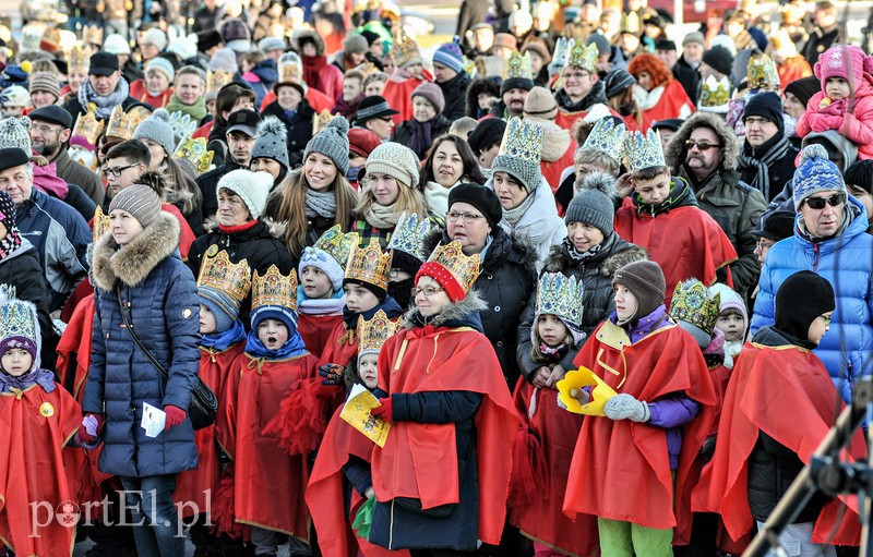 Trzej królowie przeszli ulicami Elbląga zdjęcie nr 99007