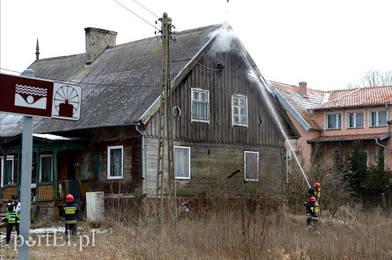 Pożar w Raczkach Elbląskich zdjęcie nr 99074