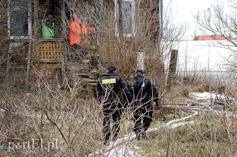 Pożar w Raczkach Elbląskich zdjęcie nr 99078