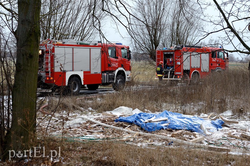 Pożar w Raczkach Elbląskich zdjęcie nr 99076