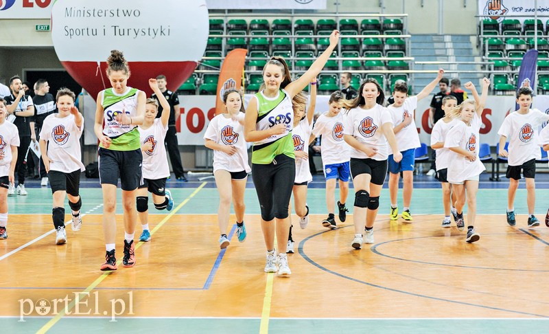 Młodzi siatkarze trenowali z najlepszymi zdjęcie nr 99476