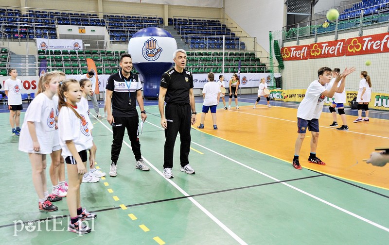 Młodzi siatkarze trenowali z najlepszymi zdjęcie nr 99488