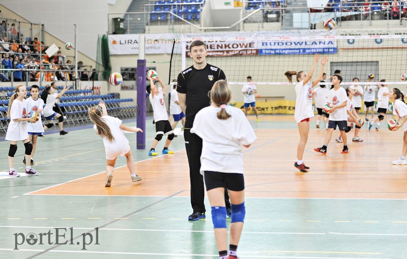 Młodzi siatkarze trenowali z najlepszymi zdjęcie nr 99483