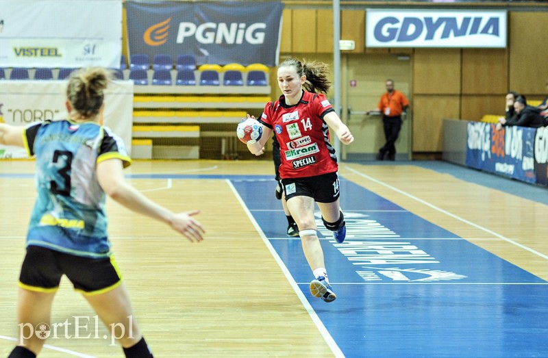 Start przegrał w Gdyni zdjęcie nr 99716