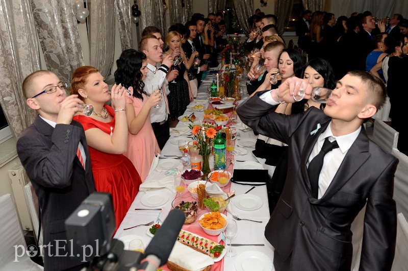 Studniówka 2015 - Zespół Szkół Inżynierii Środowiska i Usług zdjęcie nr 100126