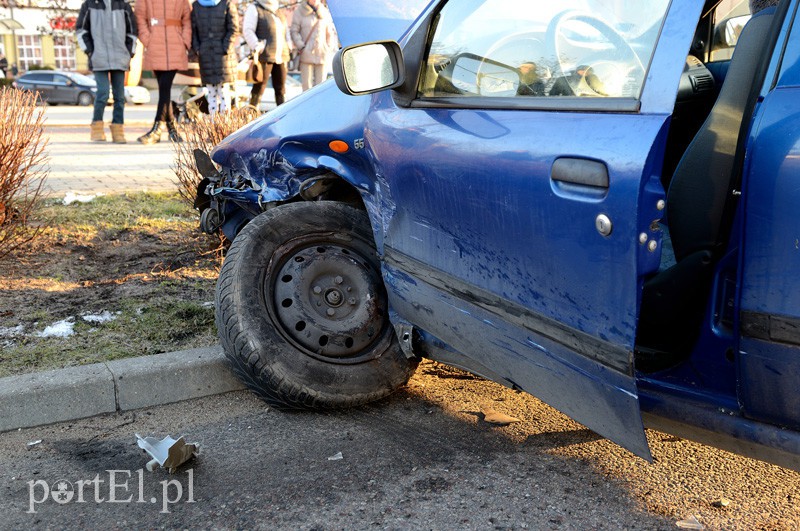 Wypadek na skrzyżowaniu ul. Ogólnej z Legionów zdjęcie nr 100156
