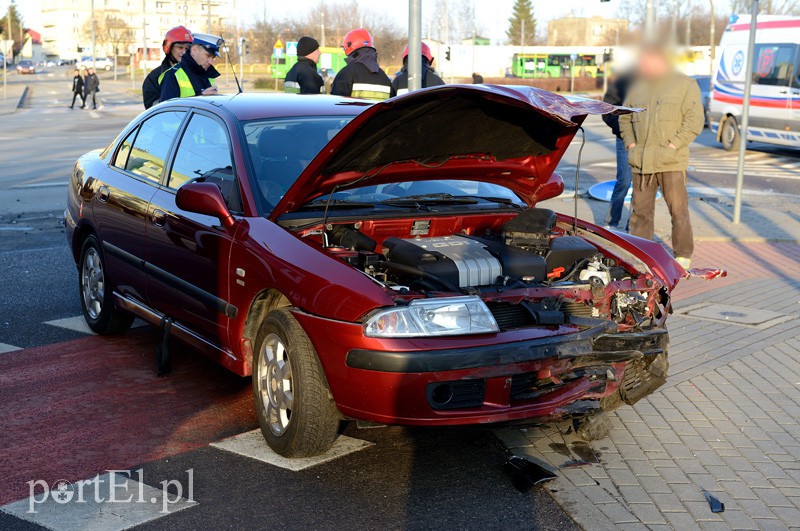 Wypadek na skrzyżowaniu ul. Ogólnej z Legionów zdjęcie nr 100149