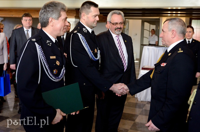 Duże pożary, wielkie tragedie. Strażacy podsumowali rok 2014 zdjęcie nr 100809