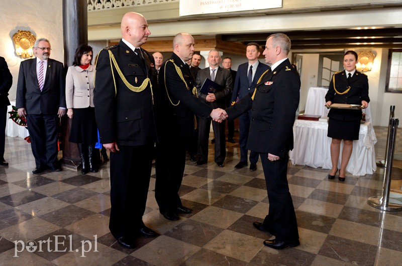 Duże pożary, wielkie tragedie. Strażacy podsumowali rok 2014 zdjęcie nr 100813