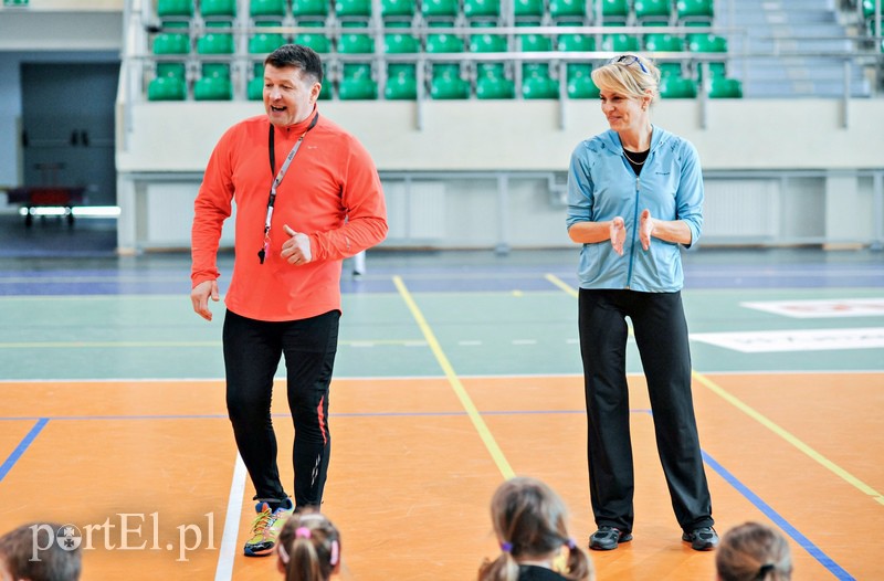 Dzieci zabijają nudę na sportowo zdjęcie nr 100857