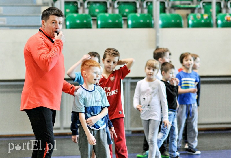 Dzieci zabijają nudę na sportowo zdjęcie nr 100850