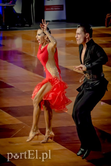 Gala Finałowa Mistrzostw Polski FTS w tańcach latynoamerykańskich (Dzień I) zdjęcie nr 101724