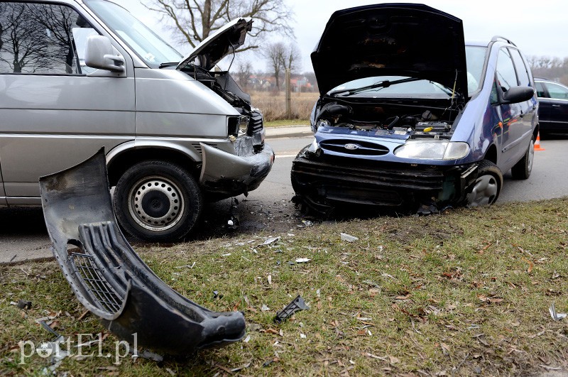 Kolejne zderzenie na feralnym skrzyżowaniu zdjęcie nr 102165