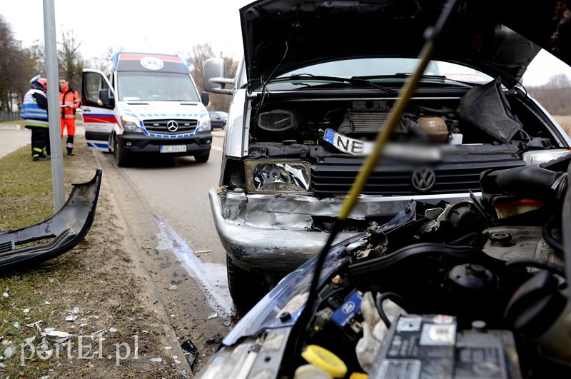 Kolejne zderzenie na feralnym skrzyżowaniu zdjęcie nr 102160
