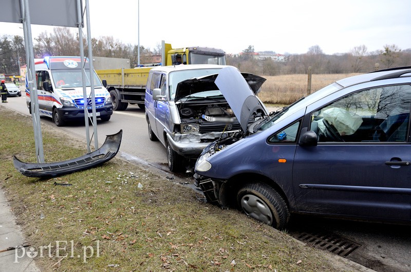 Kolejne zderzenie na feralnym skrzyżowaniu zdjęcie nr 102164