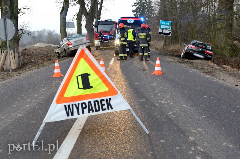 Wypadek na Fromborskiej: dwie osoby ranne zdjęcie nr 102329
