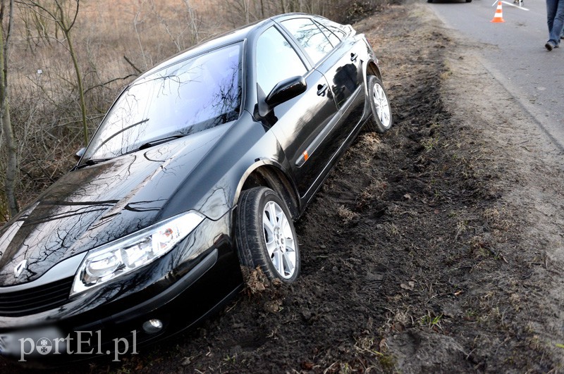 Wypadek na Fromborskiej: dwie osoby ranne zdjęcie nr 102333