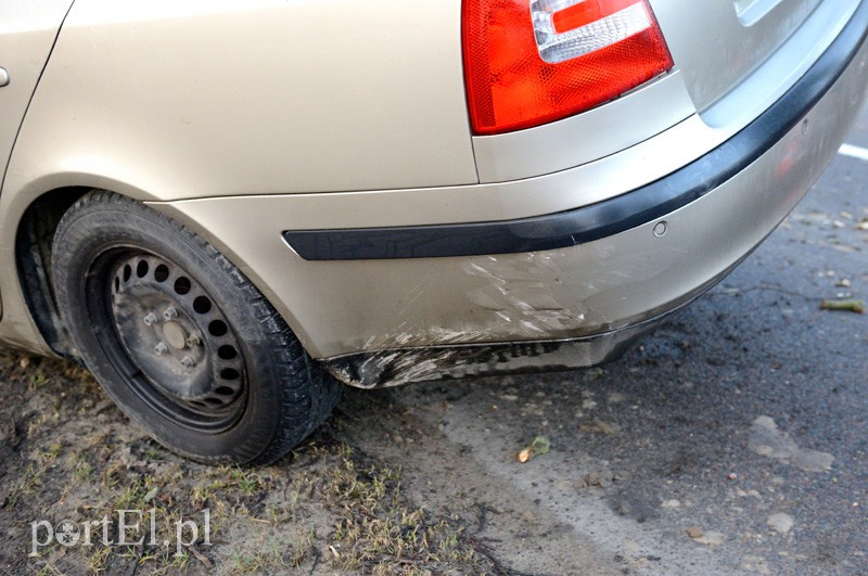 Wypadek na Fromborskiej: dwie osoby ranne zdjęcie nr 102336
