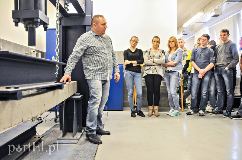 Niech się mury pną do góry, czyli jak młodzież mieszała w betonie zdjęcie nr 102557