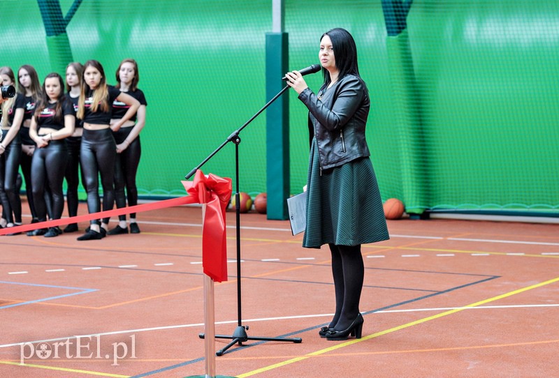 Zamiast skromnej sali nowoczesna hala zdjęcie nr 102677