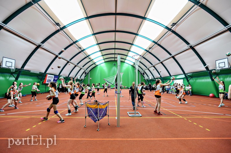 Zamiast skromnej sali nowoczesna hala zdjęcie nr 102687