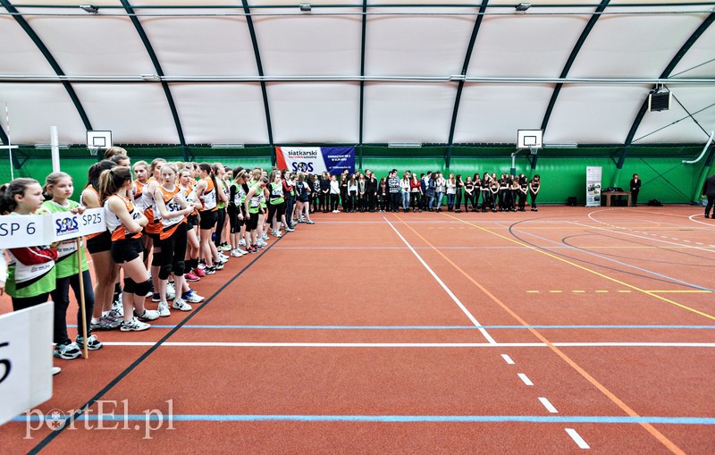 Zamiast skromnej sali nowoczesna hala zdjęcie nr 102669