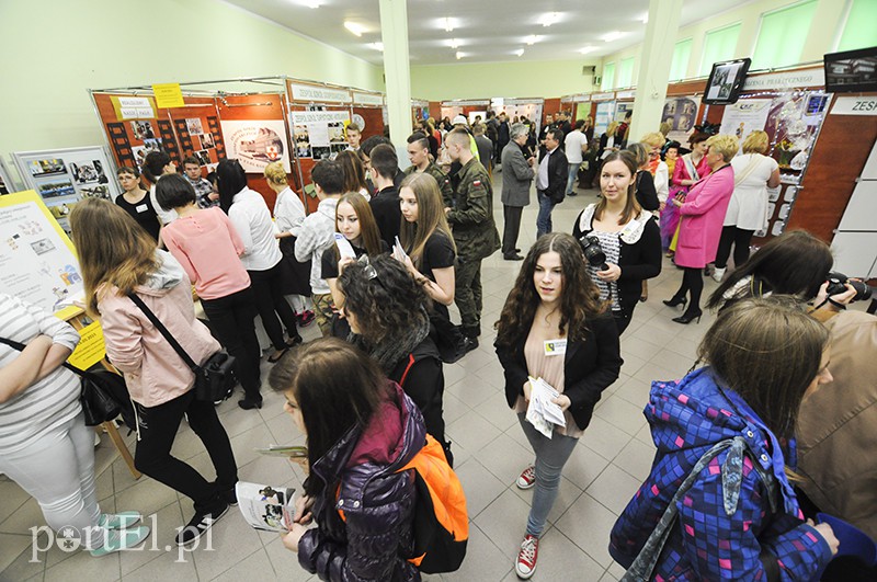 Życiowe wybory elbląskich gimnazjalistów, czyli targów szkół dzień pierwszy zdjęcie nr 102988
