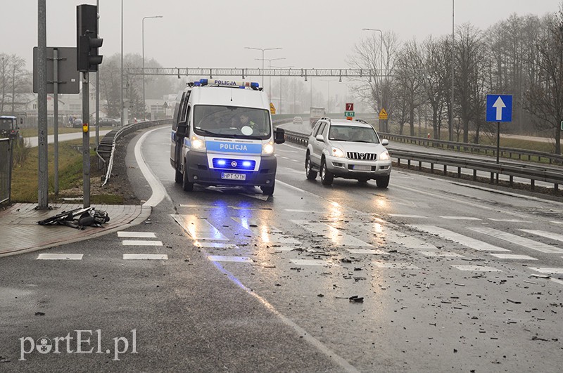  Ciężarówką wjechał w dwa auta zdjęcie nr 103070