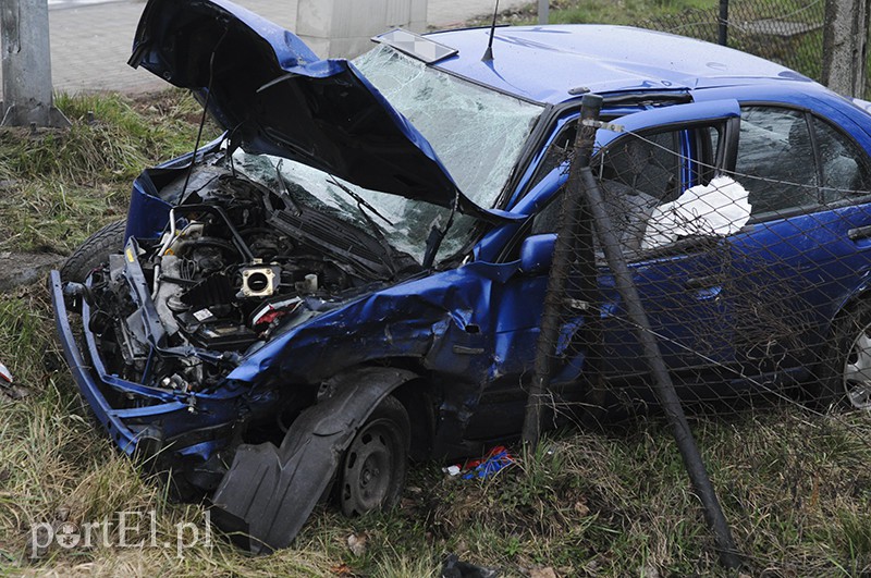 Zderzenie na skrzyżowaniu w Kazimierzowie zdjęcie nr 103368