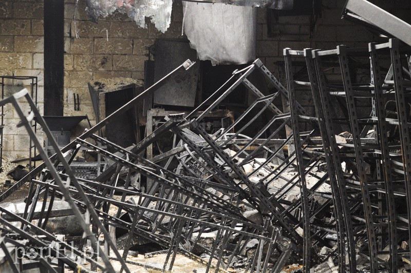 Fabryka świec w Raczkach Elbląskich po pożarze zdjęcie nr 103416