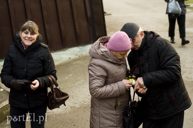 Procesja Drogi Krzyżowej przeszła ulicami miasta zdjęcie nr 103445