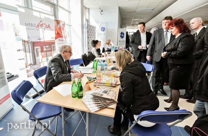 650 ofert na targach pracy zdjęcie nr 103654