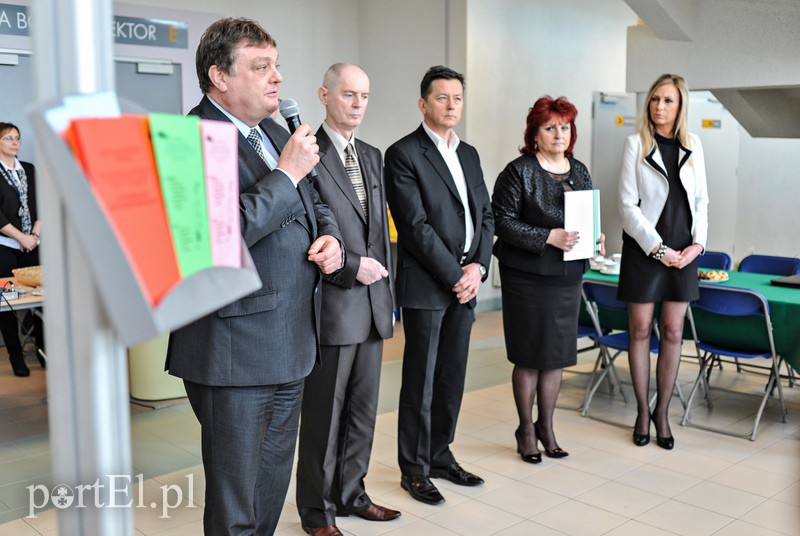 650 ofert na targach pracy zdjęcie nr 103648