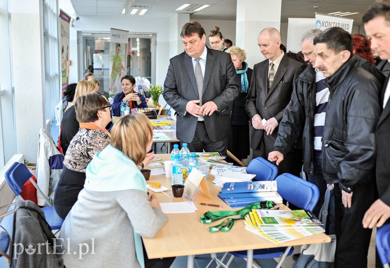 650 ofert na targach pracy zdjęcie nr 103650