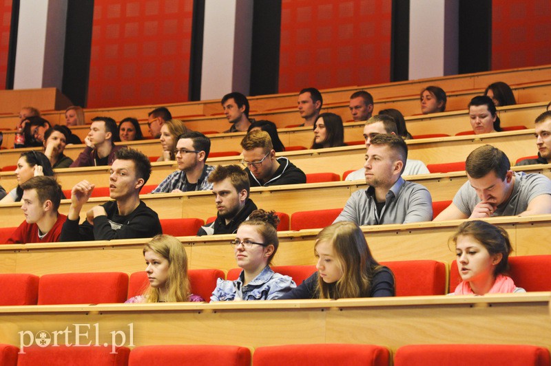 Wykład w PWSZ - rzeźby przestrzenne zdjęcie nr 103696