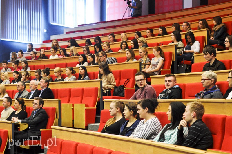 Wykład w PWSZ - rzeźby przestrzenne zdjęcie nr 103695