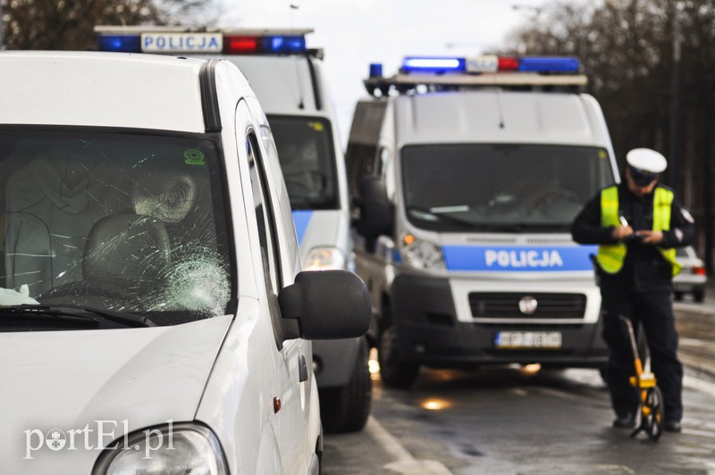  Potrącenie pieszej przy hali Elzam zdjęcie nr 103979