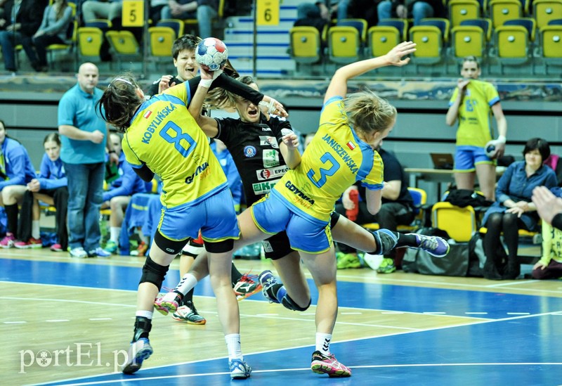 Start przegrał w Gdyni pierwszy mecz o finał  zdjęcie nr 104359