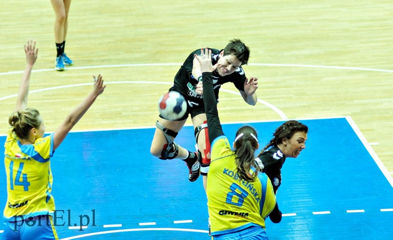 Start przegrał w Gdyni pierwszy mecz o finał  zdjęcie nr 104348